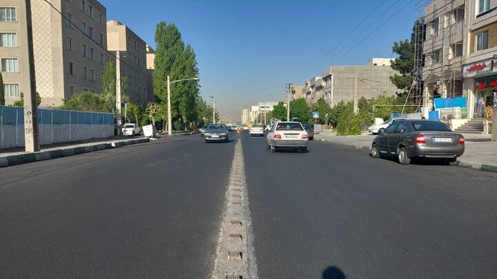 پایان عملیات روکش آسفالت خیابان هوانیروز در منطقه ۲۲ تهران