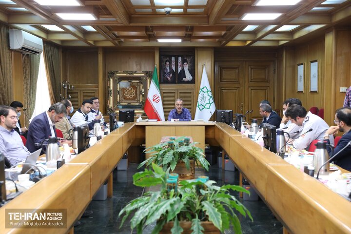 نخستین جلسه قرارگاه ایمنی شهر تهران برگزار شد/ تشکیل ۹ کمیته ایمنی در مدیریت شهری پایتخت
