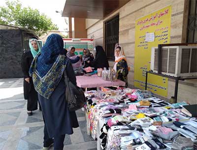 برپایی بازارچه کارآفرینی بانوان در سرای محلات منطقه ۲۲ تهران