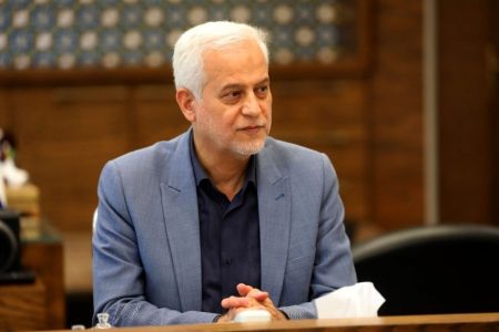 شهردار اصفهان:  نصف‌جهان را با نشانه‌های مختلف بهاری و رمضانی می‌کنیم