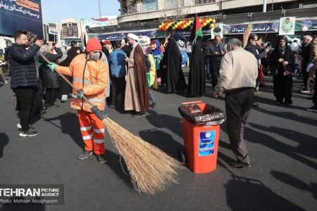عملیات پاکسازی مصلی تهران و معابر اطراف با بیش از هزار و ۱۰۰ نیروی انسانی
