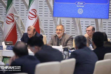 شهردار تهران:محلات باید توسط شهروندان مدیریت شود و شهرداری صرفا نقش پشتیبان داشته باشد