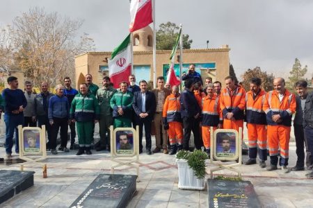 حضور شهردار و پرسنل شرکت خدماتی شهرداری قهجاورستان در گستان شهدا