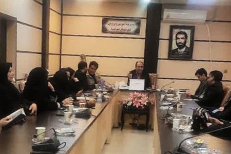 تعامل میان مدارس شهرضا و کارشناسان شهرداری در خصوص اجرای بهتر مدرسه شهروندی