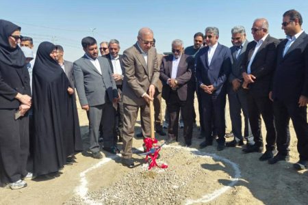 بندرعباس شهر ساحلی و مقصد گردشگران است/ سرانه فضای سبز شهری باید ارتقاء یابد