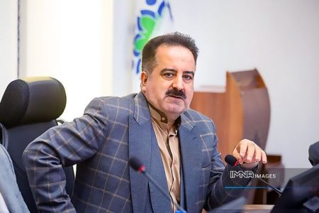 ۱۱۰۰ جای پارک خودرو به ظرفیت پارکینگ های شهر اصفهان اضافه‌ می‌شود