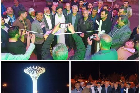 رونمایی از المان درخت نوری در میدان غدیر بادرود