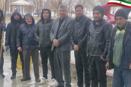 بازدید میدانی شـهردار بویین میاندشـت از فعالیت نیروهای خدمات شـهری
