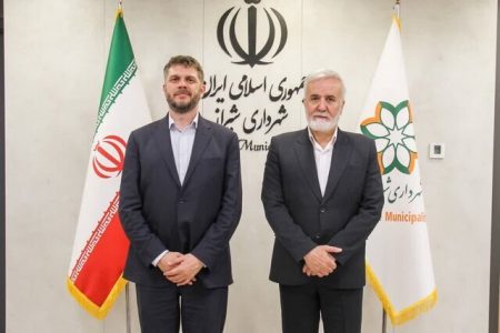 شهردار شیراز عنوان کرد: استفاده از ظرفیت های متروپلیس برای ایجاد انگیزه در سرمایه گذاران