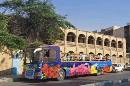 جابجایی روزانه ۳۰۰ گردشگر نوروزی با اتوبوس روباز در اهواز