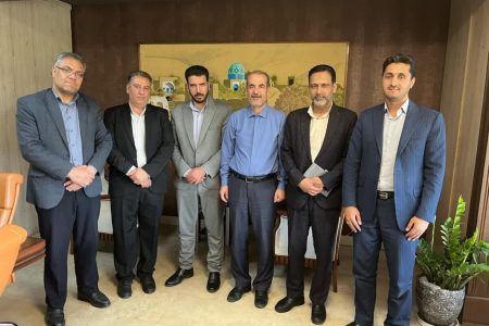 شهردار گلپایگان در دیدار با مدیرعامل شرکت بازآفرینی شهری کشور: چالش های حوزه بافت فرسوده گلپایگان بلاتکلیف مانده است