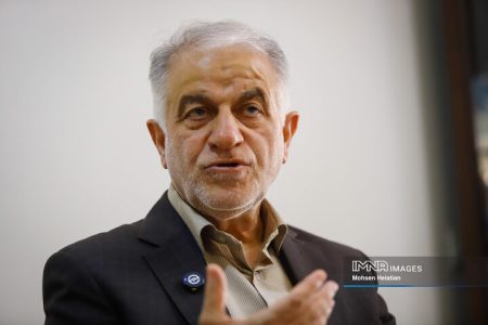 رئیس شورای شهر اصفهان تاکید کرد: لزوم مشارکت شهروندان در تکمیل زیرساختهای شهر